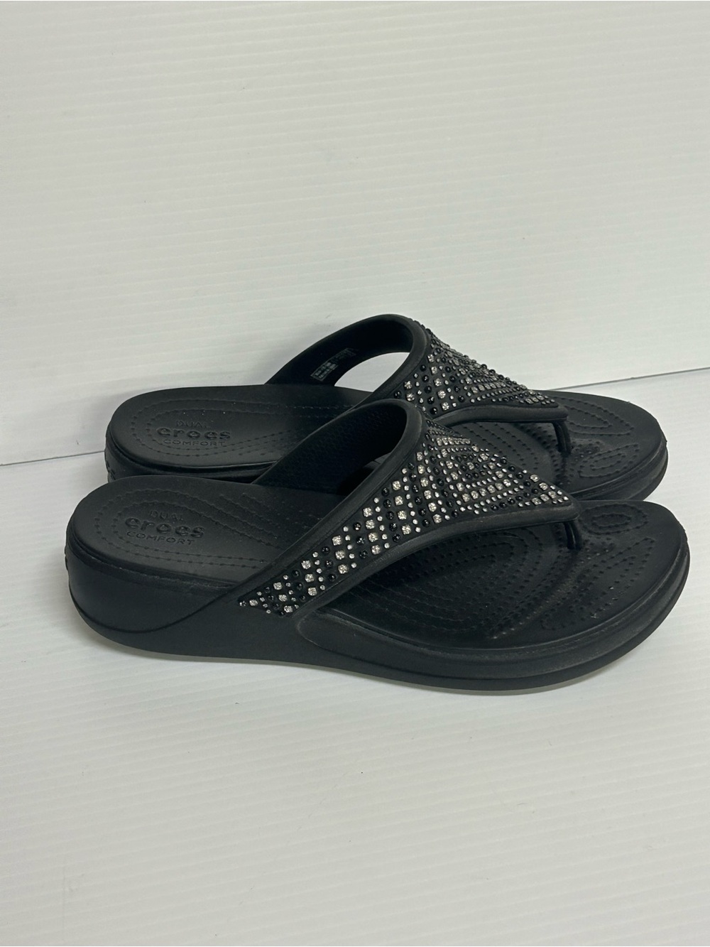 Crocs Monterey Shimmer Wedge Flip Flops Womens 9 Black Rhinestone Sandals